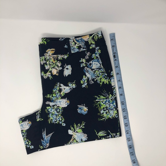 ANN TAYLOR Factory Navy Floral Pattern Shorts, 12 - Picture 6 of 7
